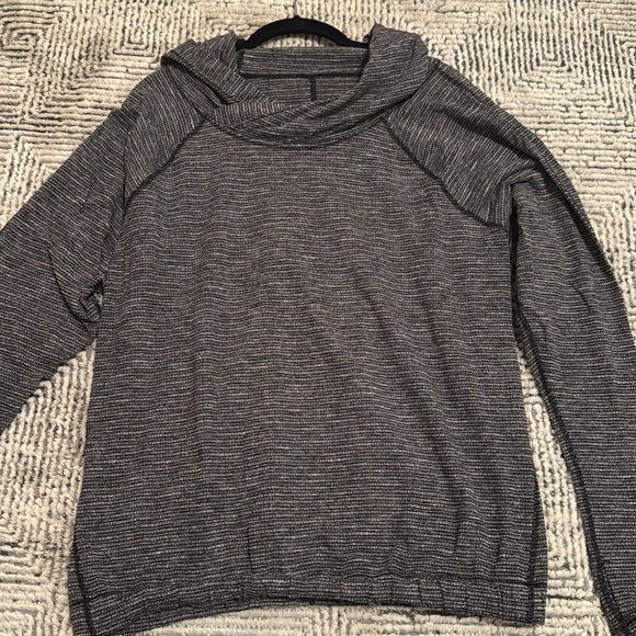 Lululemon Hoodie Pullover - Picture 5 of 8